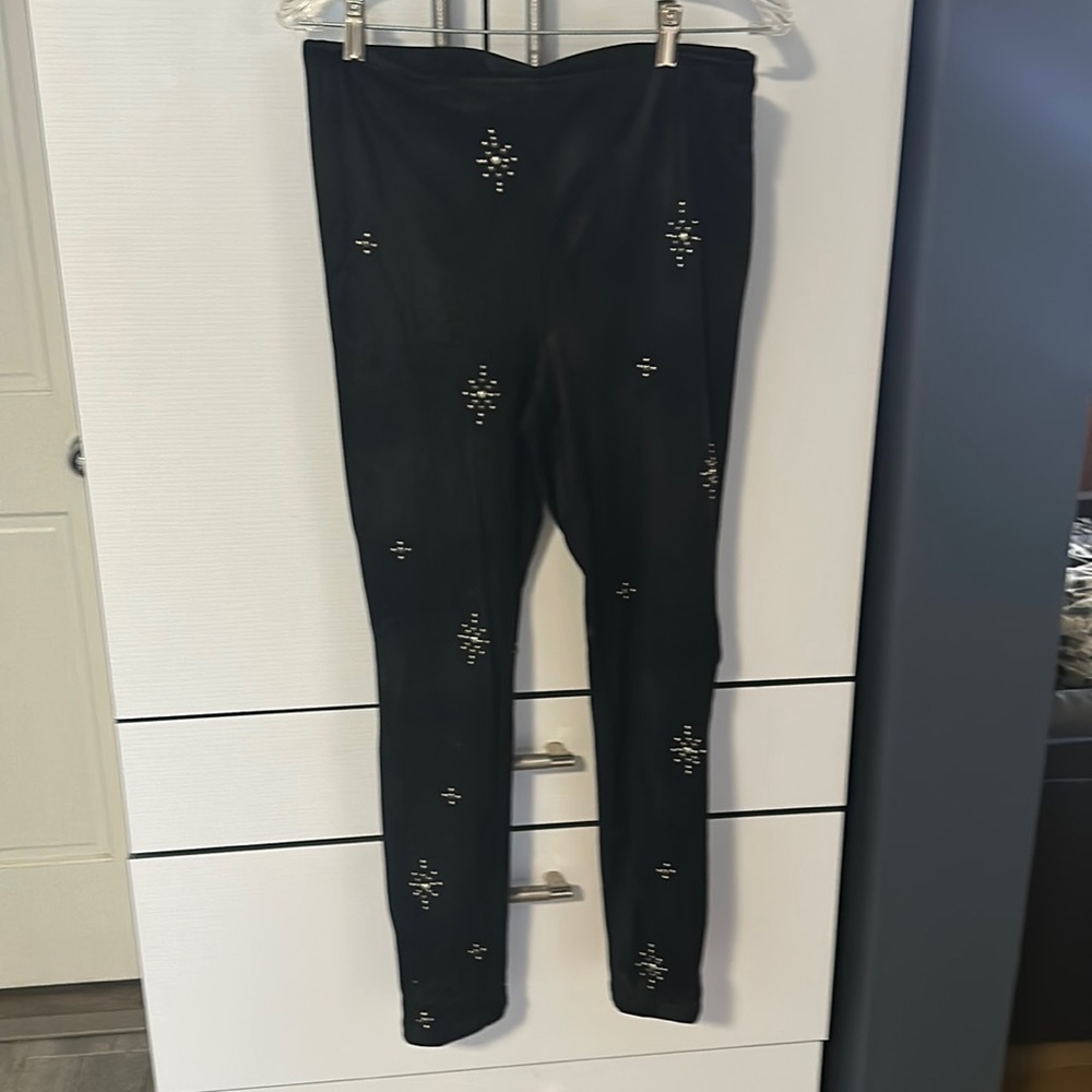 Free people faux leather black embellished leggings sz 27 like new!